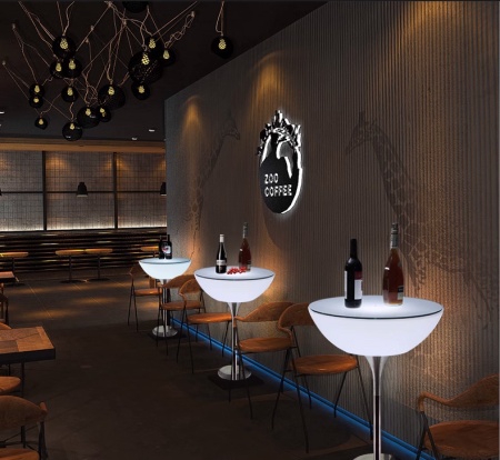 Комплект светящейся мебели Стол+2 стула V6 Комплект светящейся мебели Стол+2 стула V6